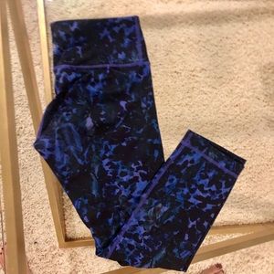 Lululemon Wunder Under Leggings (Size 4)